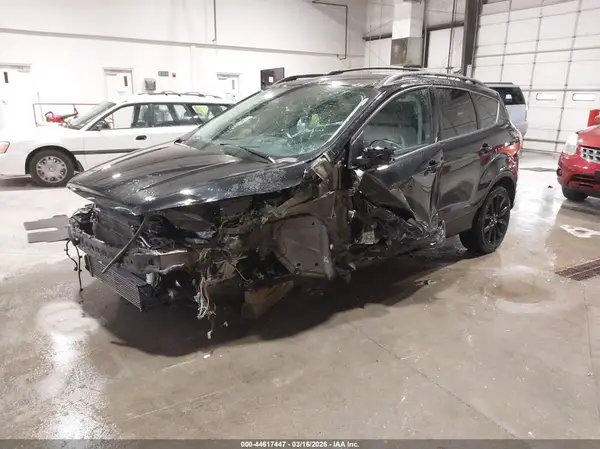 1FMCU9J90HUC79176 2017 FORD ESCAPE - Image 2