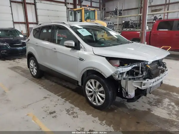 1FMCU9J90HUD09731 2017 FORD ESCAPE - Image 1