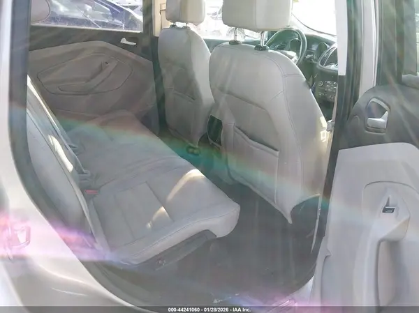 1FMCU9J90HUD23337 2017 FORD ESCAPE - Image 8