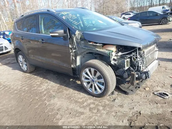 1FMCU9J90HUD55656 2017 FORD ESCAPE - Image 1
