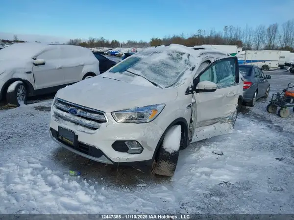 1FMCU9J90HUD60775 2017 FORD ESCAPE - Image 2