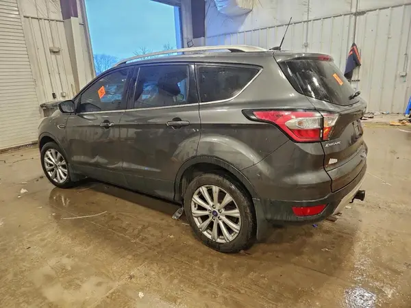1FMCU9J90HUD69301 2017 FORD ESCAPE - Image 2