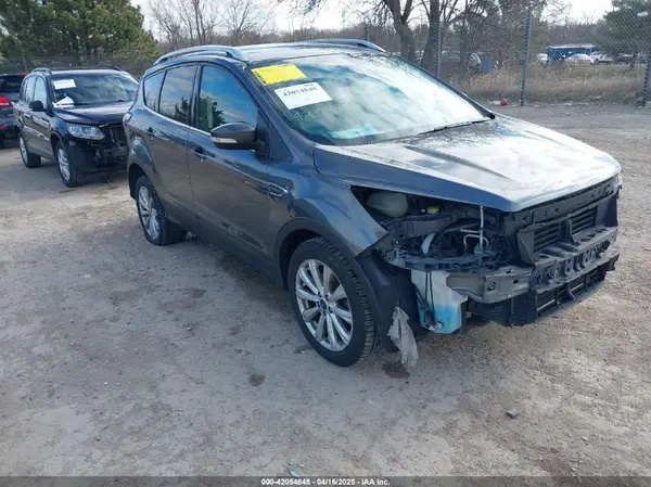 1FMCU9J90HUE88353 2017 FORD ESCAPE - Image 1