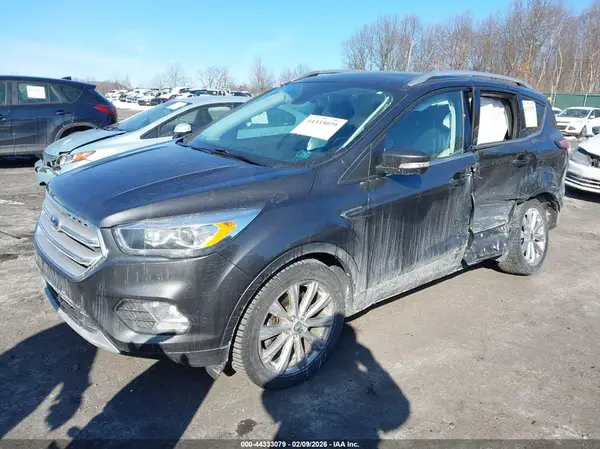 1FMCU9J90JUA01707 2018 FORD ESCAPE - Image 2