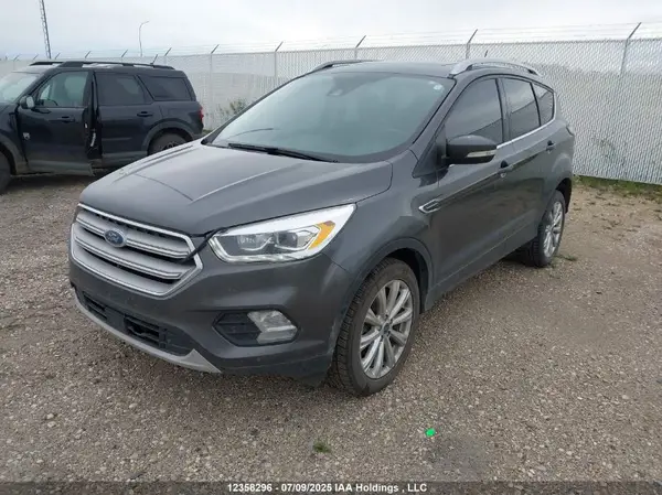1FMCU9J90JUA13081 2018 FORD ESCAPE - Image 2
