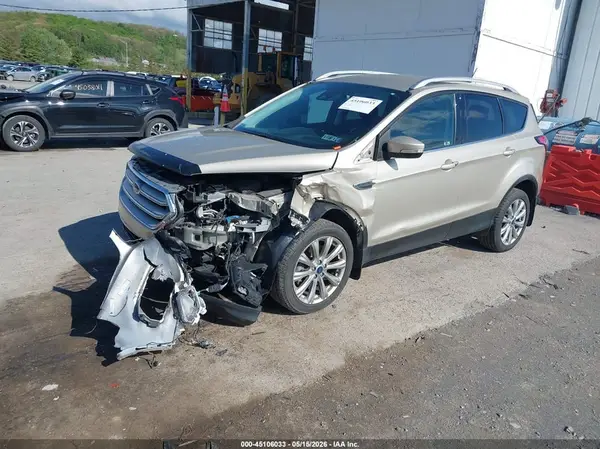1FMCU9J90JUA68579 2018 FORD ESCAPE - Image 2