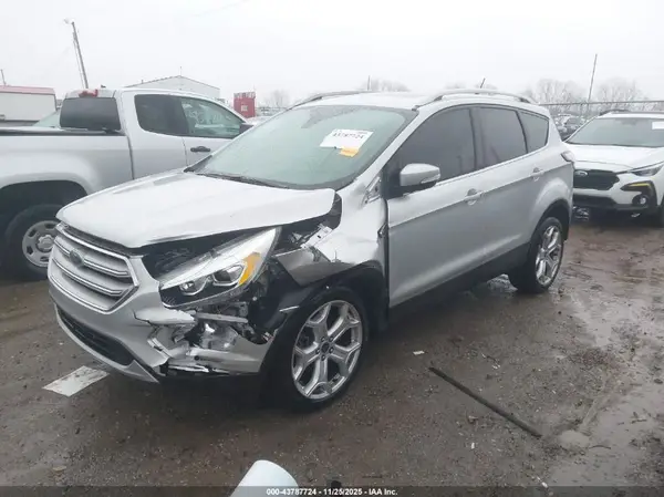 1FMCU9J90JUB39618 2018 FORD ESCAPE - Image 2
