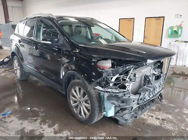 1FMCU9J90JUC38732 2018 FORD ESCAPE - Image 1