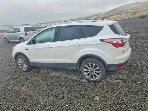 1FMCU9J90JUC62142 2018 FORD ESCAPE - Image 2