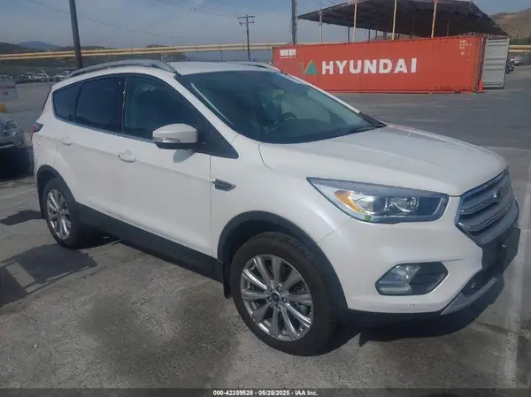 1FMCU9J90JUC89681 2018 FORD ESCAPE - Image 1