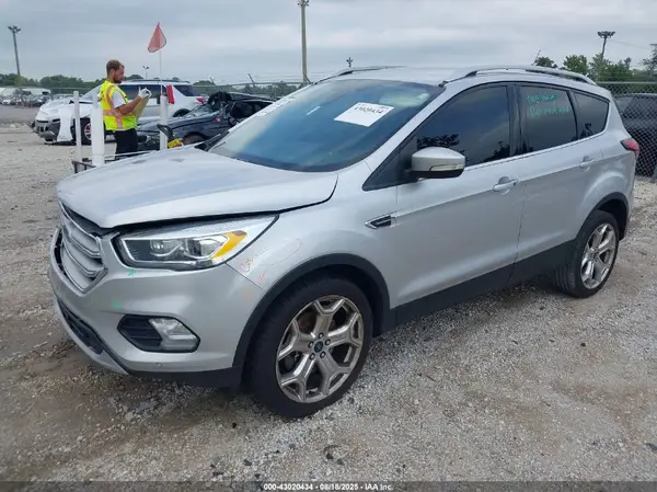 1FMCU9J90KUA13714 2019 FORD ESCAPE - Image 2