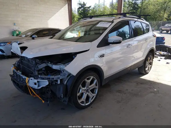 1FMCU9J90KUA82600 2019 FORD ESCAPE - Image 2