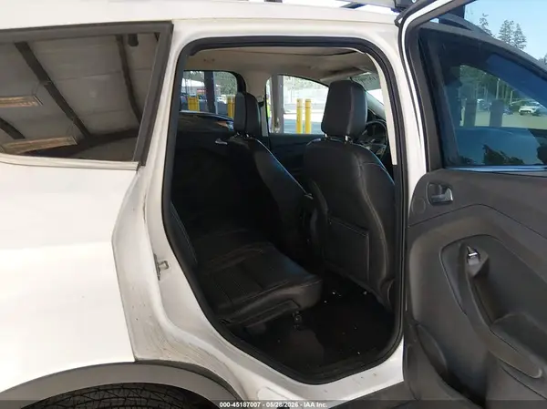 1FMCU9J90KUA82600 2019 FORD ESCAPE - Image 8