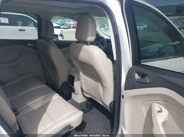 1FMCU9J90KUB43427 2019 FORD ESCAPE - Image 8