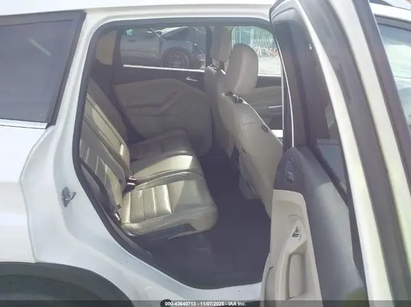 1FMCU9J90KUB48529 2019 FORD ESCAPE - Image 8