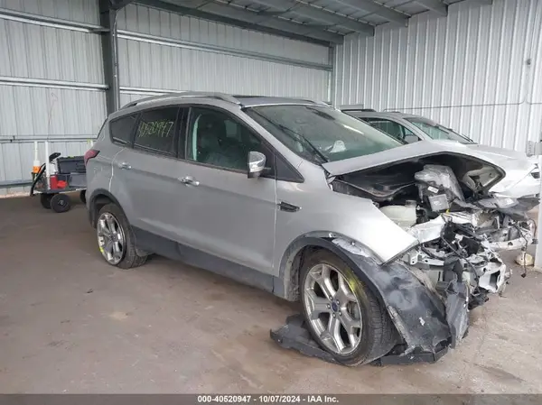 1FMCU9J90KUC04615 2019 FORD ESCAPE - Image 1