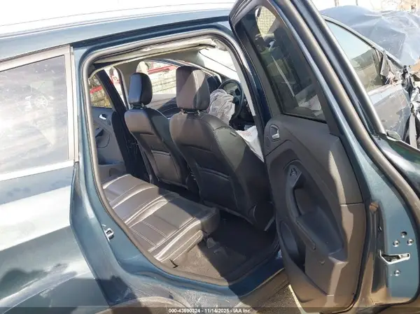 1FMCU9J90KUC24038 2019 FORD ESCAPE - Image 8