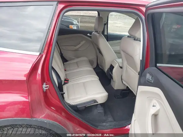 1FMCU9J90KUC33371 2019 FORD ESCAPE - Image 8
