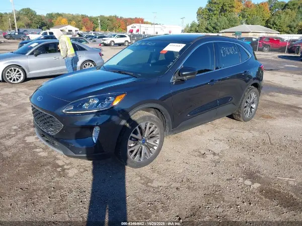 1FMCU9J90NUA87364 2022 FORD ESCAPE - Image 2