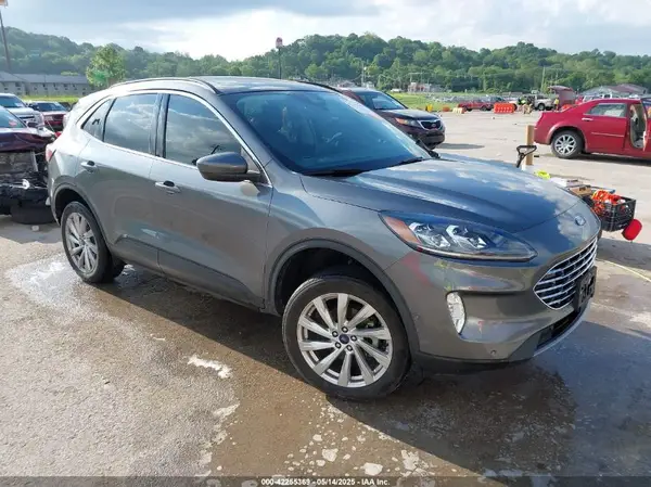 1FMCU9J90NUB35428 2022 FORD ESCAPE - Image 1
