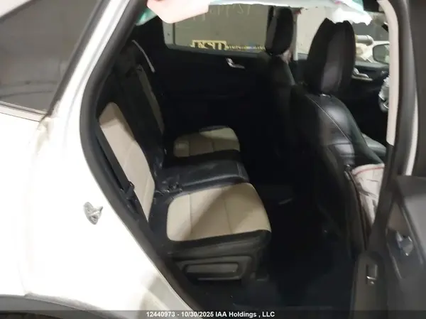 1FMCU9J90NUB42914 2022 FORD ESCAPE - Image 8
