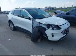 1FMCU9J90NUB49409 2022 FORD ESCAPE