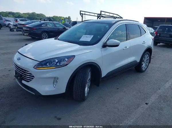 1FMCU9J90NUB49409 2022 FORD ESCAPE - Image 2