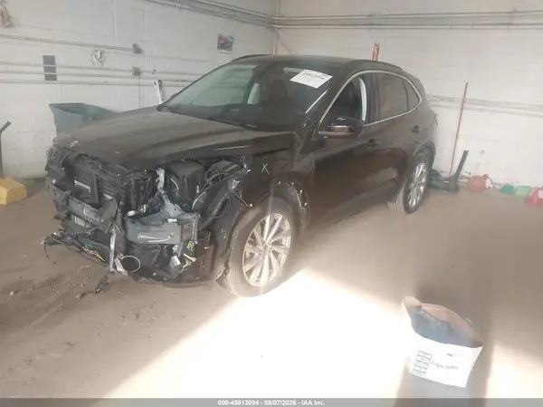 1FMCU9J90NUB57591 2022 FORD ESCAPE - Image 2