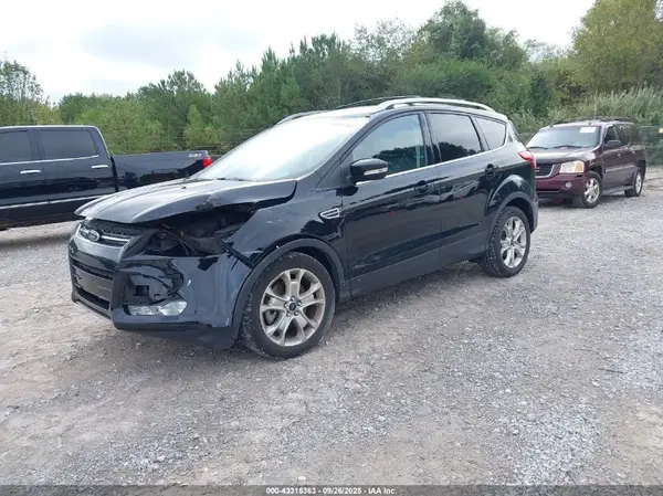 1FMCU9J91GUC10768 2016 FORD ESCAPE - Image 2