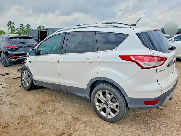 1FMCU9J91GUC71313 2016 FORD ESCAPE - Image 2