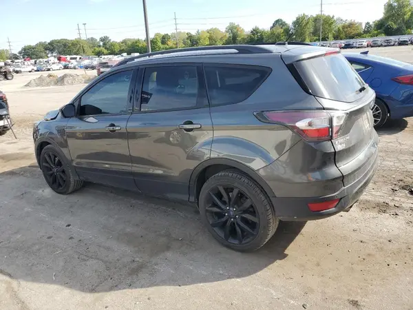 1FMCU9J91HUA10426 2017 FORD ESCAPE - Image 2