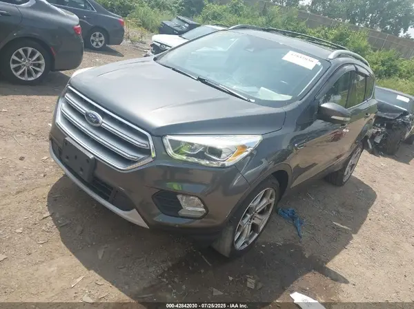 1FMCU9J91HUA18235 2017 FORD ESCAPE - Image 2