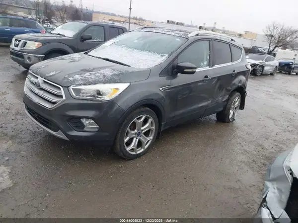 1FMCU9J91HUA98541 2017 FORD ESCAPE - Image 2