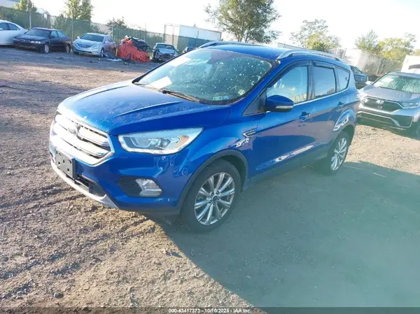 1FMCU9J91HUB57314 2017 FORD ESCAPE - Image 2