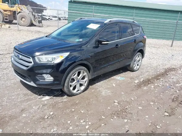 1FMCU9J91HUC86718 2017 FORD ESCAPE - Image 2
