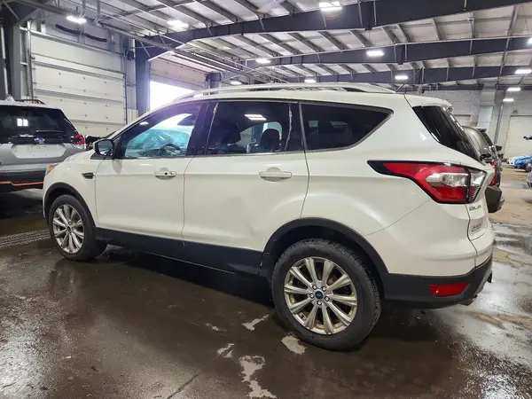 1FMCU9J91HUE36701 2017 FORD ESCAPE - Image 2