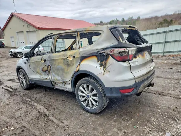 1FMCU9J91HUE81931 2017 FORD ESCAPE - Image 2