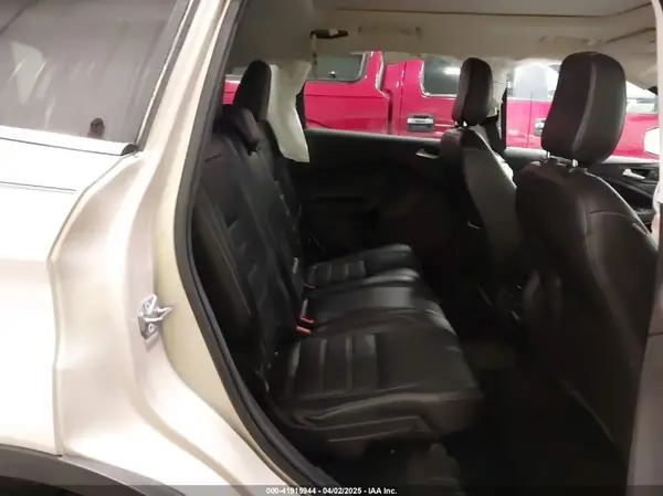 1FMCU9J91JUA06236 2018 FORD ESCAPE - Image 8