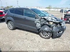 1FMCU9J91JUB48313 2018 FORD ESCAPE