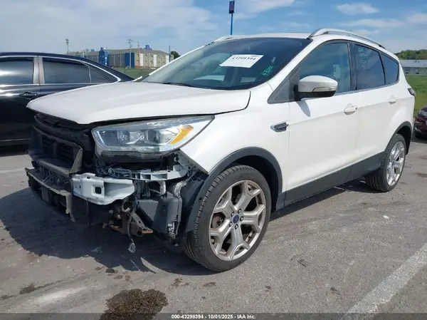 1FMCU9J91JUC02046 2018 FORD ESCAPE - Image 2