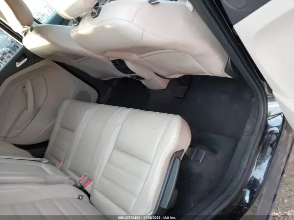 1FMCU9J91JUC89821 2018 FORD ESCAPE - Image 8