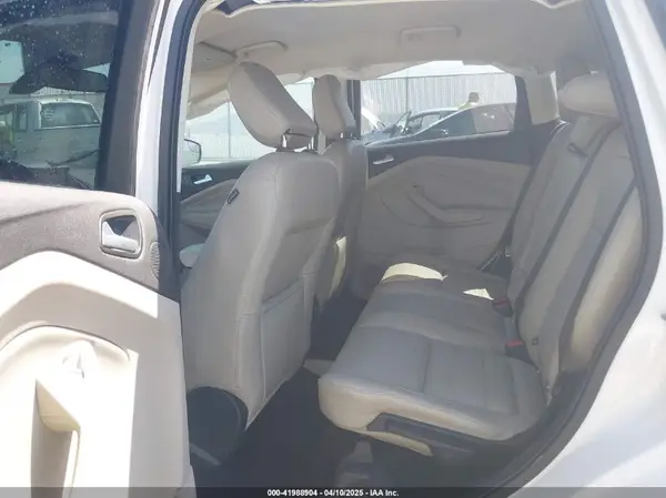 1FMCU9J91KUA39111 2019 FORD ESCAPE - Image 8