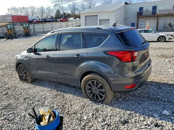 1FMCU9J91KUA76501 2019 FORD ESCAPE - Image 2