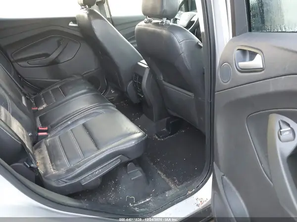 1FMCU9J91KUA81942 2019 FORD ESCAPE - Image 8