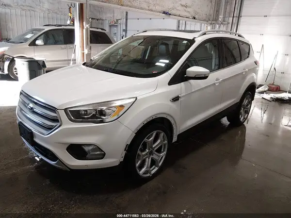 1FMCU9J91KUB29102 2019 FORD ESCAPE - Image 2