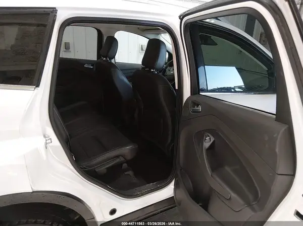 1FMCU9J91KUB29102 2019 FORD ESCAPE - Image 8