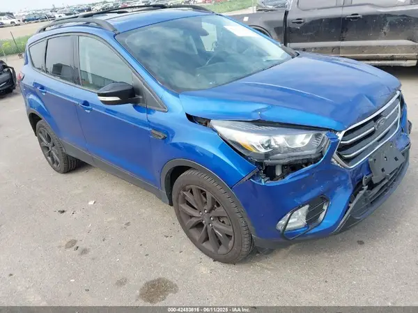 1FMCU9J91KUB71303 2019 FORD ESCAPE - Image 1