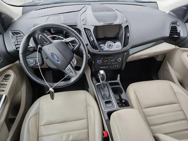 1FMCU9J91KUC32729 2019 FORD ESCAPE - Image 8