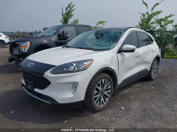 1FMCU9J91LUA16221 2020 FORD ESCAPE - Image 2