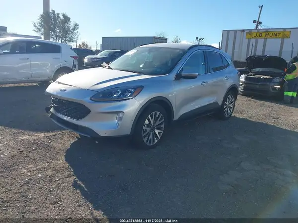 1FMCU9J91LUB17579 2020 FORD ESCAPE - Image 2